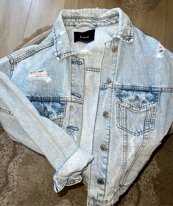 Джинсова куртка Stradivarius