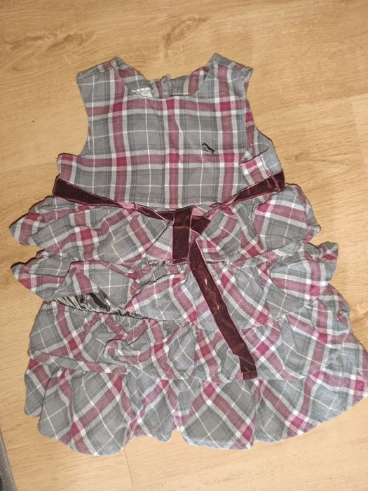 Sukienki dla dziewczynki 86