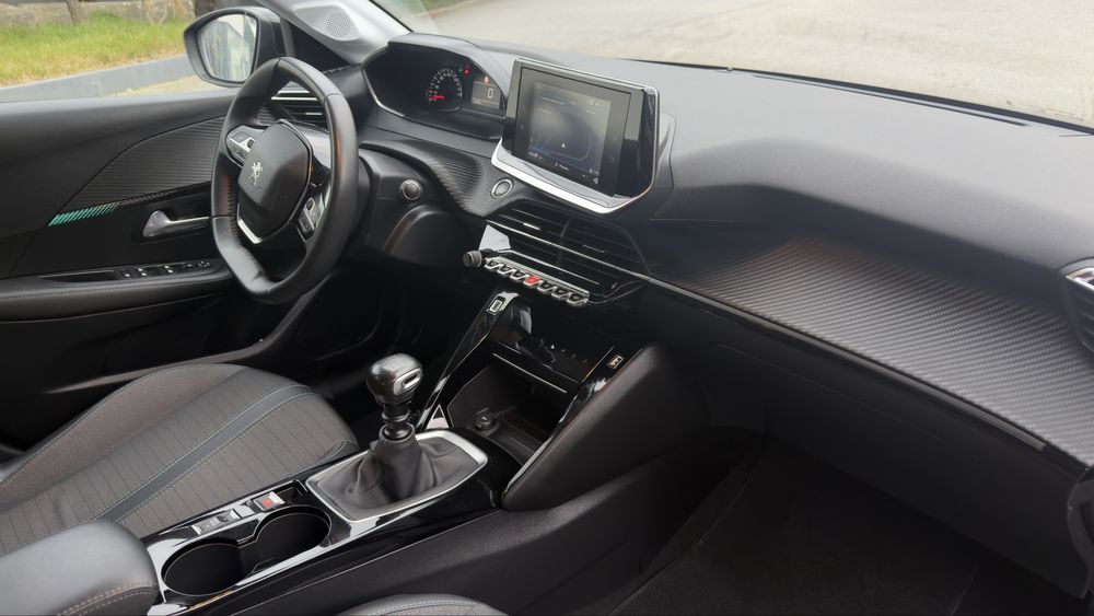 Peugeot 208 1.2 Turbo 100 CV Ano 2021 ( Versao Allure )