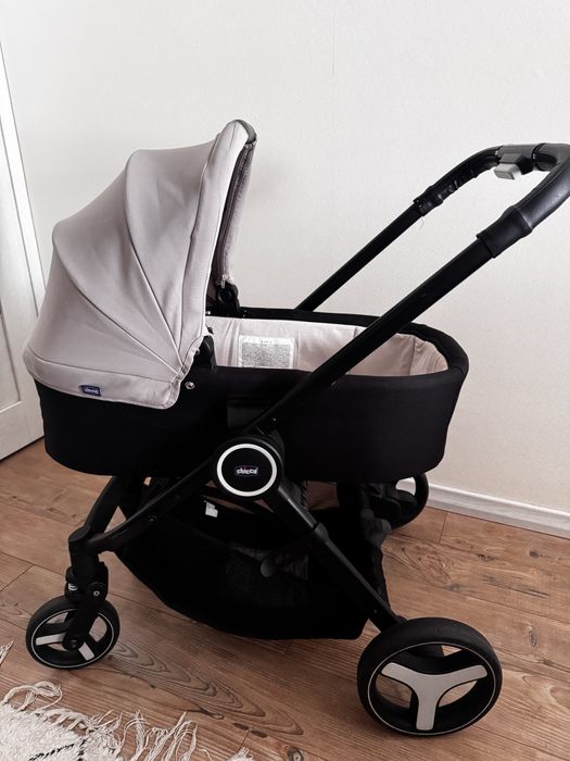 Коляска Chicco 3 в 1