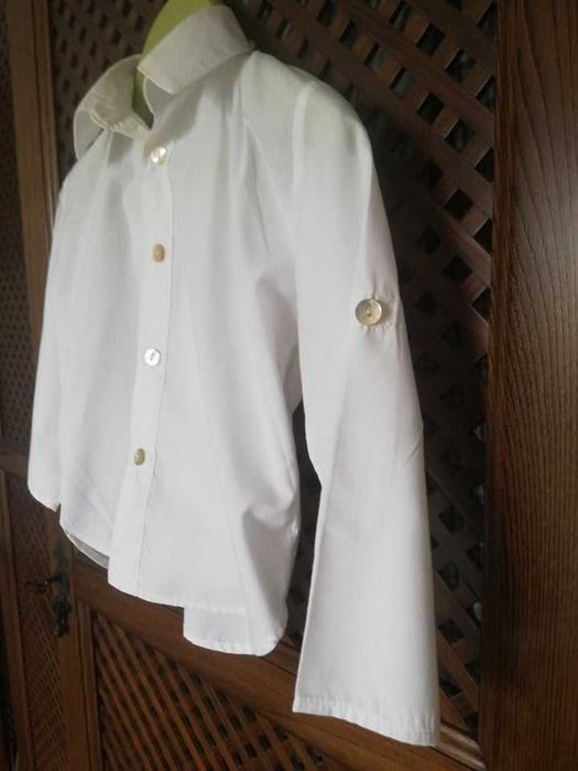 Conjunto de calções de linho e camisa branca