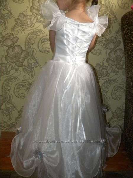 Продажа, прокат. 3 красивых платья. Платье на выпускной, Новый год.