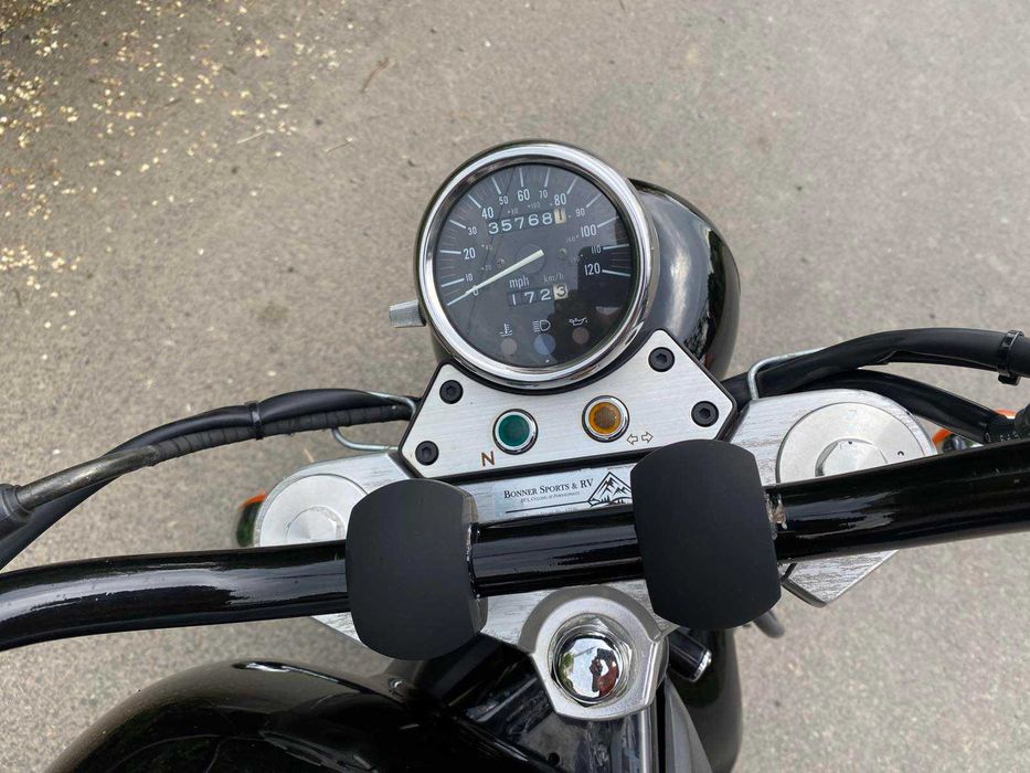мотоцикл Suzuki VZ800