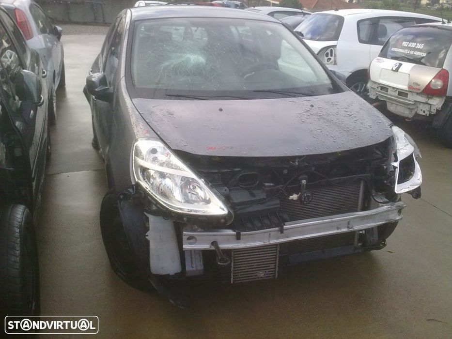 Traseira / Frente /Interior Renault Clio 2010