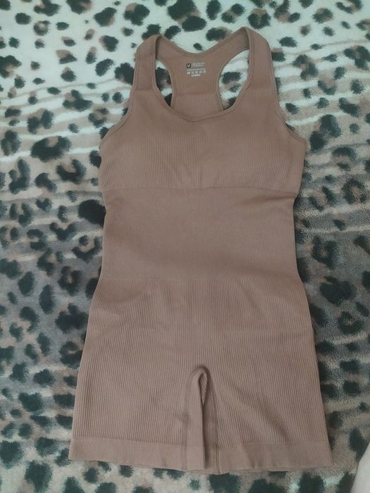 Безшовний комбінезон