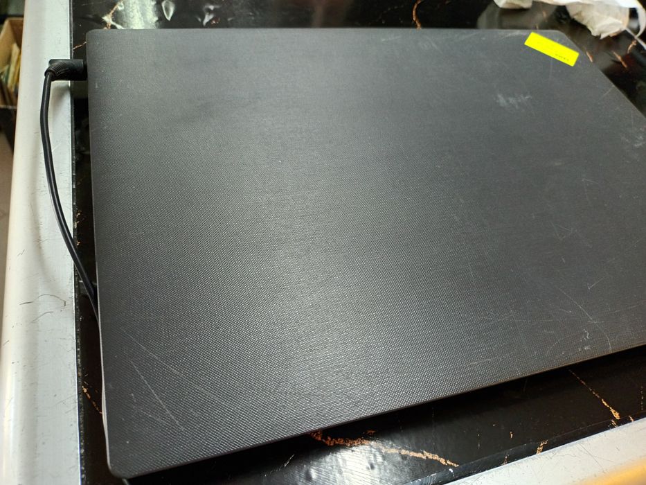 Laptop Lenovo V14-IIL 82C4 i5 10 gen ram 8gb