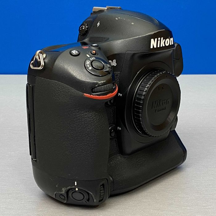 Nikon D4 (Corpo) - 16.2MP