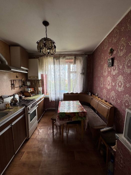 3 кімнатна квартира в центрі індивідуальне 5 поверх