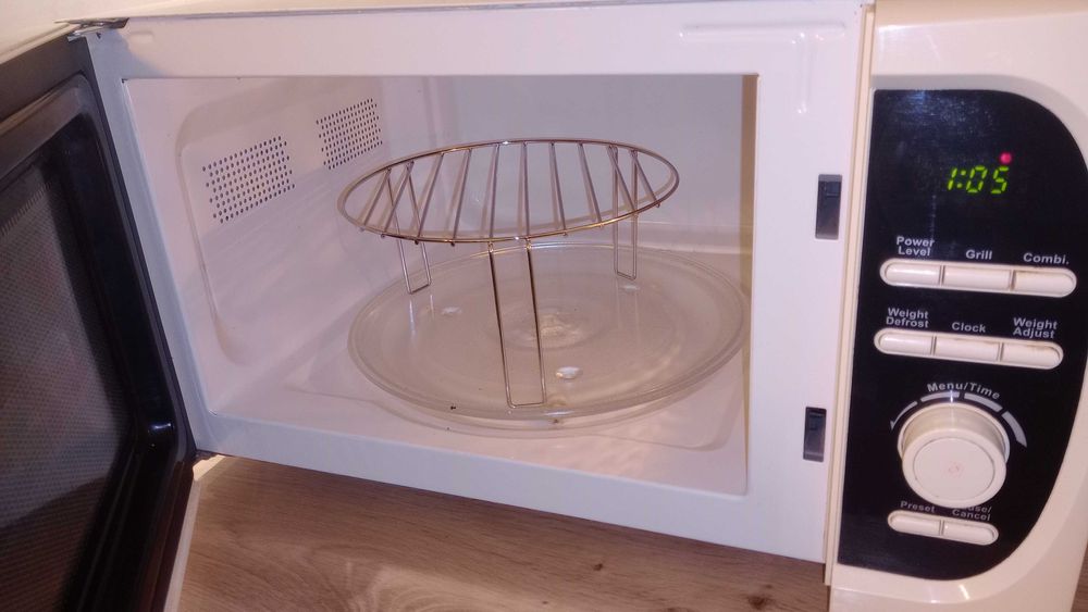 Microondas com grill