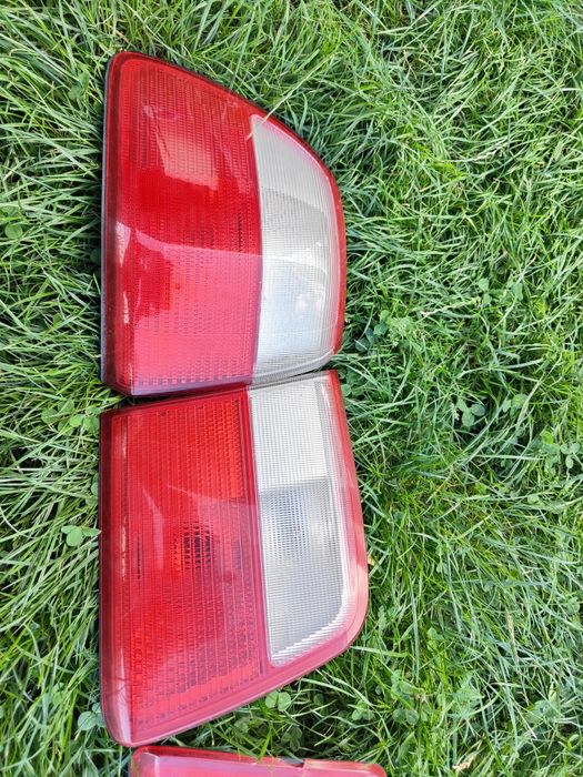 Lampy tył omega b dla sedan