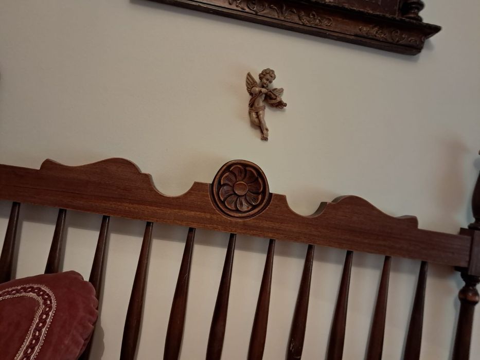 Quarto antigo completo e composto por 3 artigos: