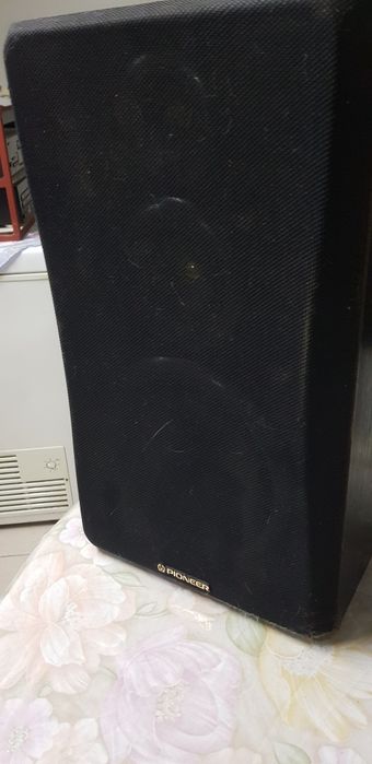 Aparilhagem pionner com gira discos, trabalha com rádio