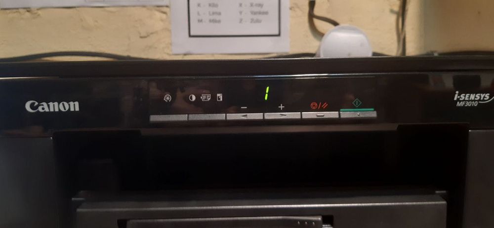 Canon MF3010 в гарному стані, зроблено ТО, принтер, БФП