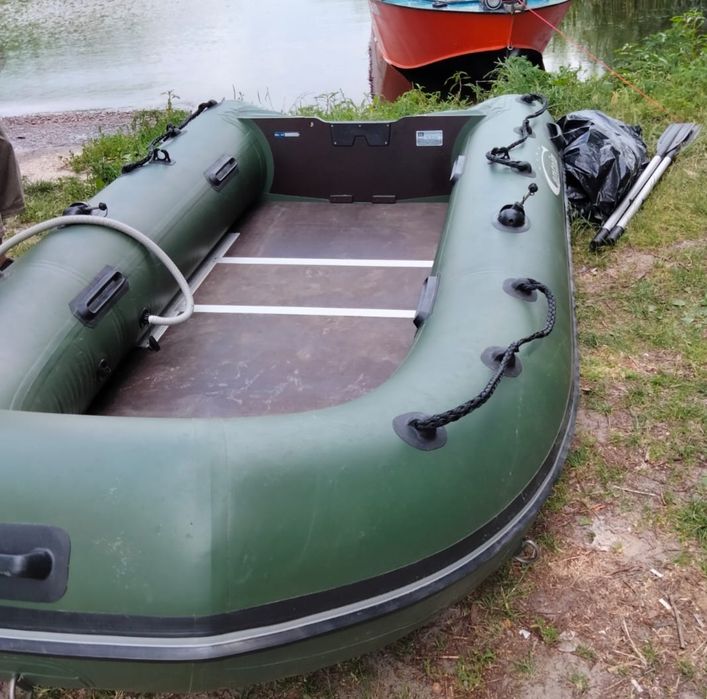 Човен пвх кільовий Captain Hunter CAP-330 надувний б/в бу лодка килевая надувная