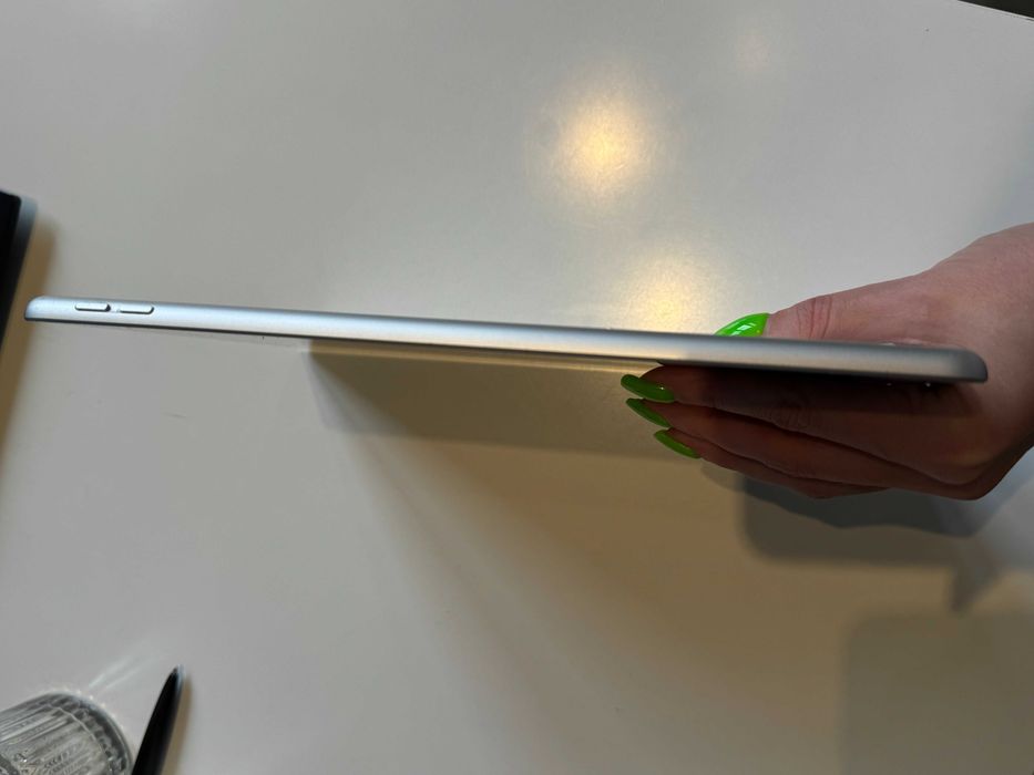 iPad 7 10.2" 128GB Wi-Fi (A2197) | 94% Battery Health