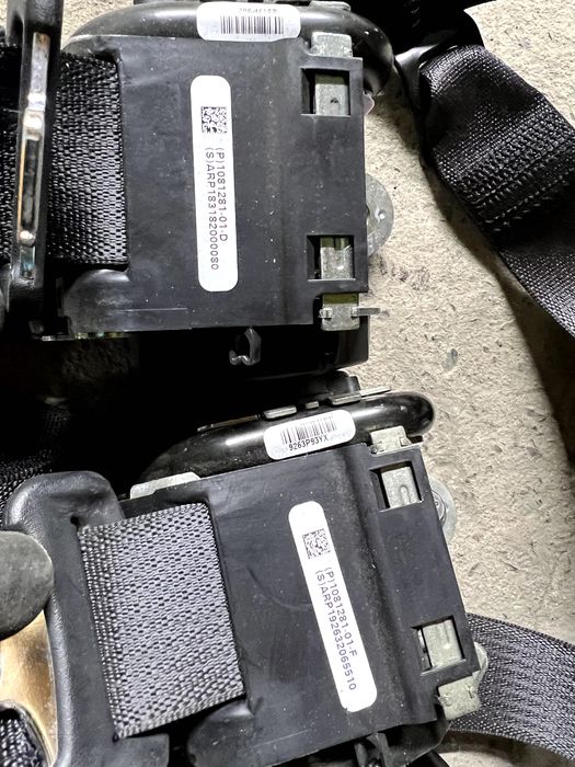 Ремінь безпеки задній Тесла 3 Ремень безопасности задний Tesla 3