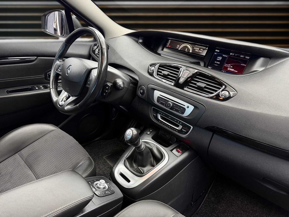 Renault Scénic 1.5dci 7Lug Panoram+DVD+Pele c/Garantia - 169€ p/mês