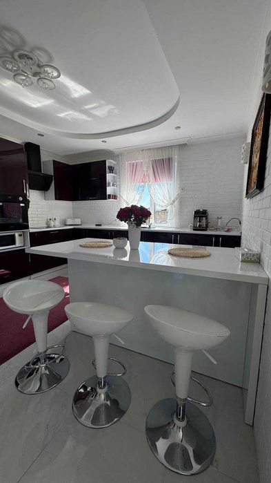 Просторий Будинок У Білій Криниці -лише 5 хвилин до Рівного