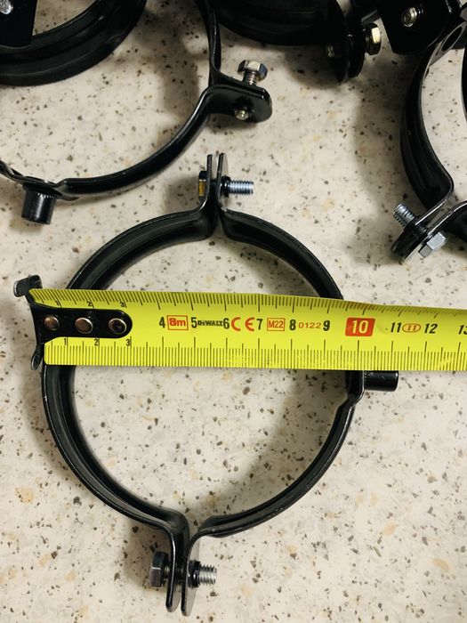 Sztucery do rynny Galeco i obejmy czarne Galeco