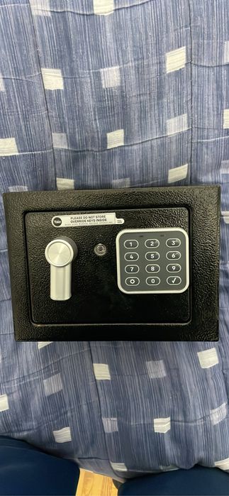 Cofre novo com 2 chaves