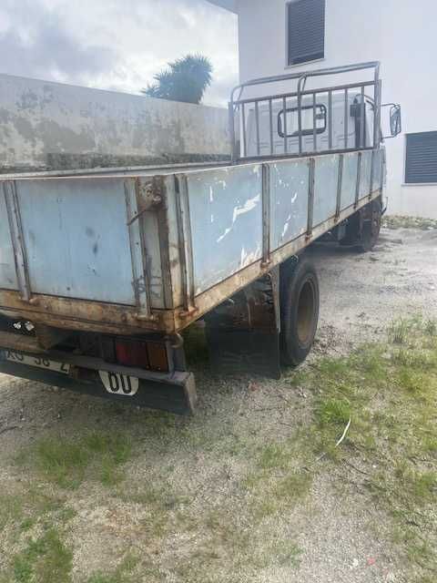 Carrinha Bedford NKR