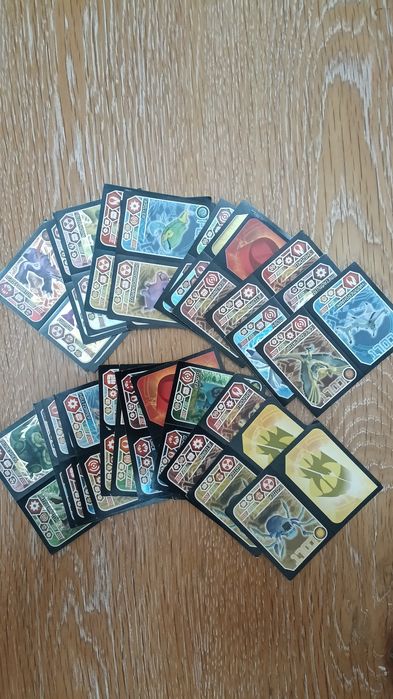 Cromos Invizimals "evolution"