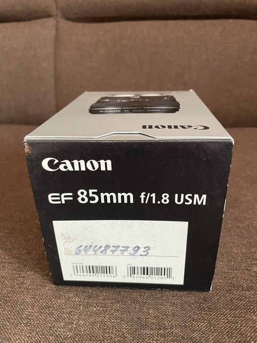 Обʼєктив Canon EF 85 mm f/1,8 USM