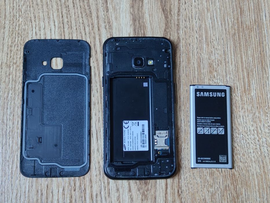 Samsung Galaxy S20 Ultra +Stacja dokująca-Samsung DeX Station + Galaxy Xcover 4 | Pakiet