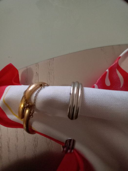 2 relógios de senhora