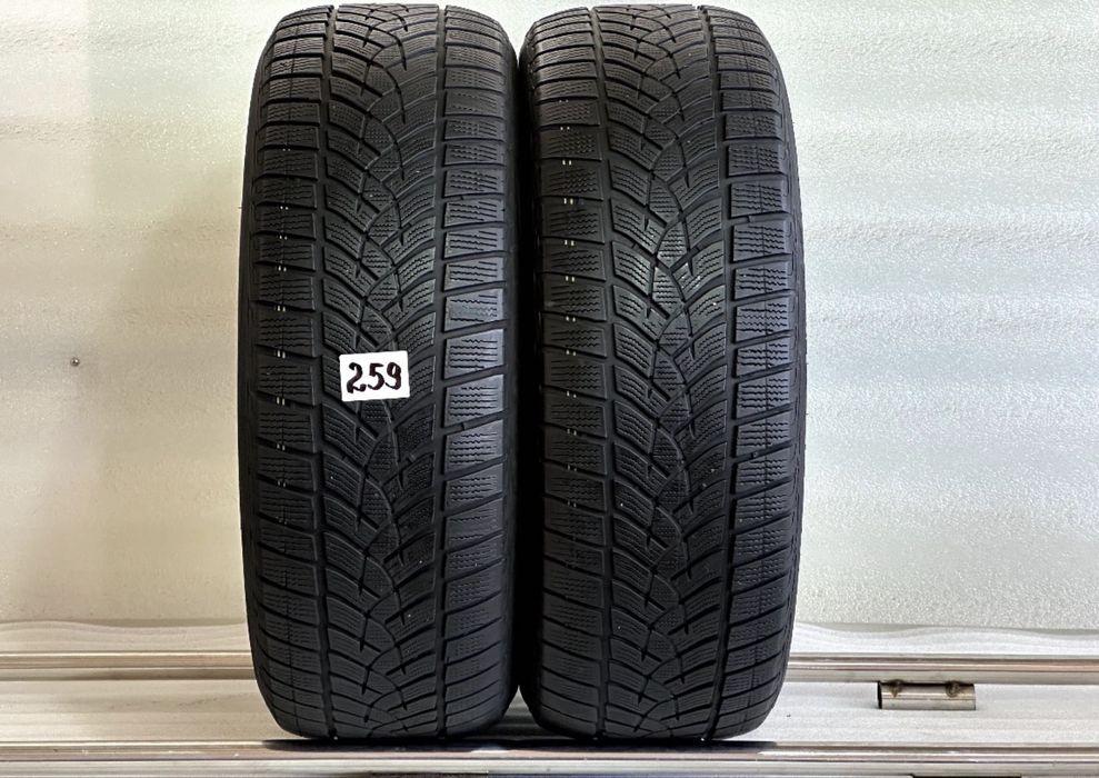 Автошини колеса резина 235/55 R19 Goodyear Ultra Grip 2020 рік
