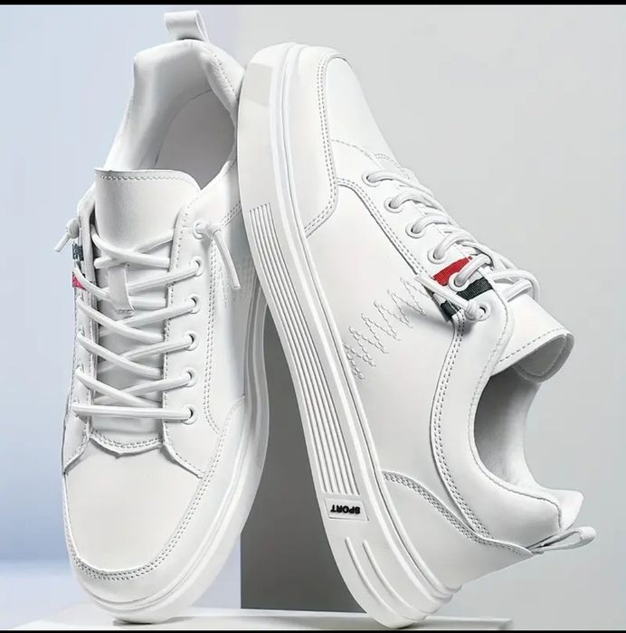 Продам кросівки 40.5розм.26.2см.НОВІ!