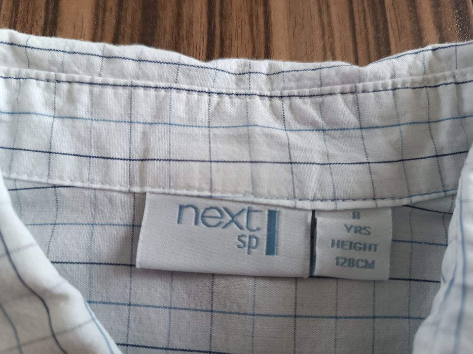 Elegancka koszula z kołnierzykiem Next 128