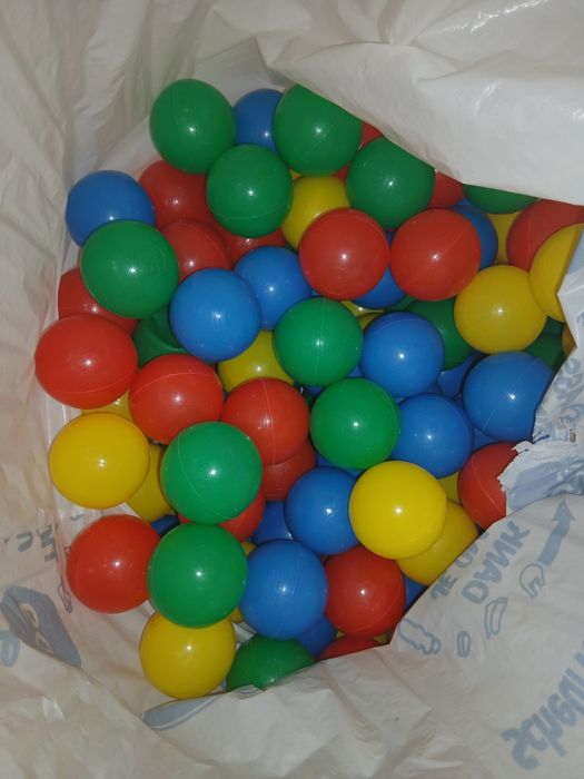 Kulki do suchego basenu