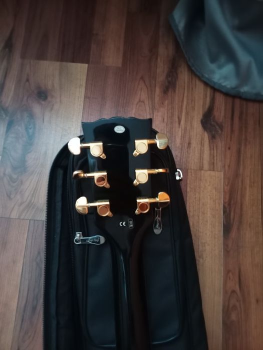 Elektryczna gitara Harley Benton w stylu Les Paul Custom