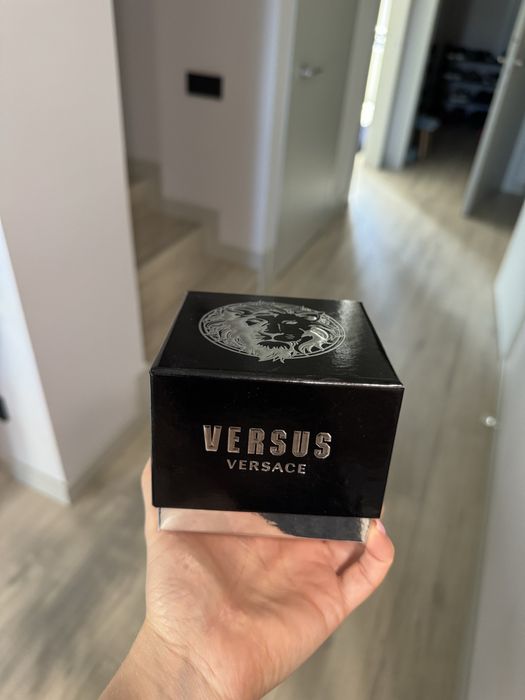 Годинник VERSACE versus оригинал
