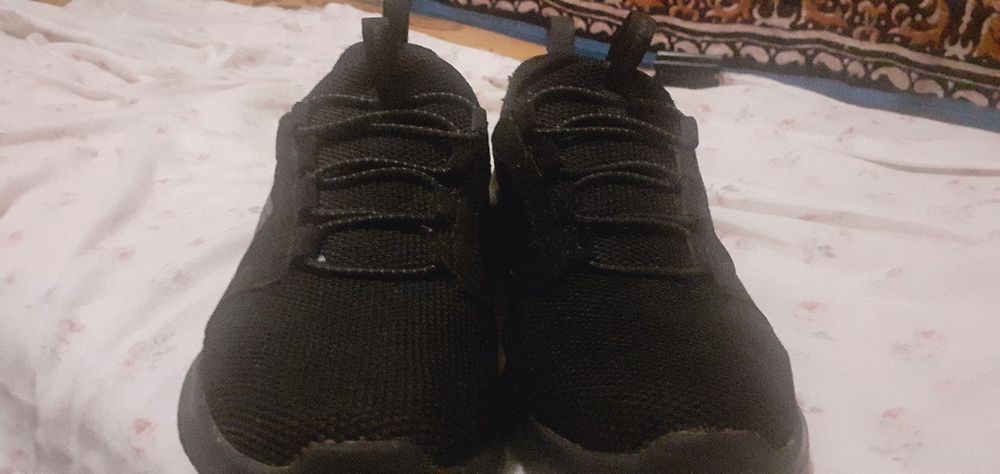 Красовки новые skether