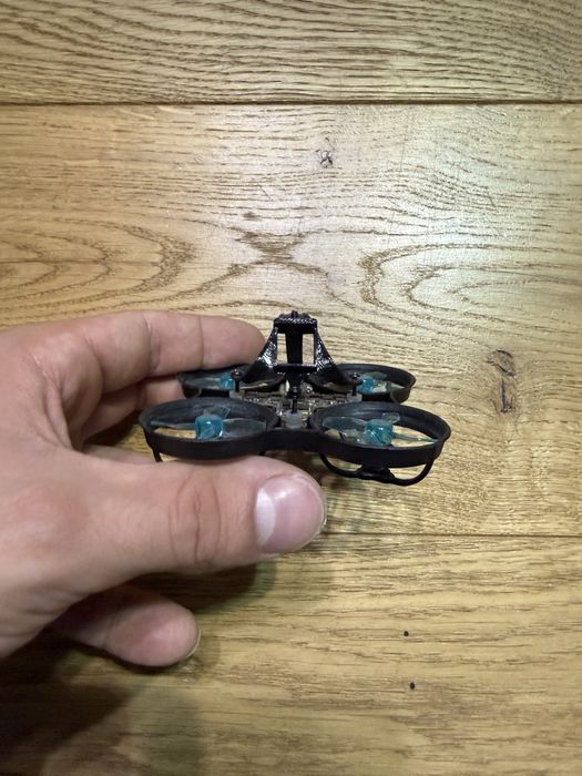 TinyWhoop 65mm Custom Race - Newbeedrone Cockroach 65mm