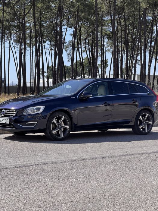 Volvo v60 D6 2015 de Dezembro