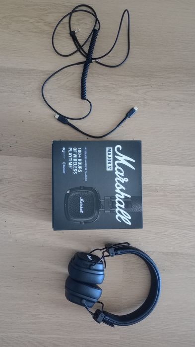 Fones Marshall Major V Pretos - Como Novos + Caixa e Cabos Originais