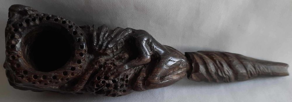 Fajka Kolekcjonerska Rzeźba Drewno Postać Kobiety