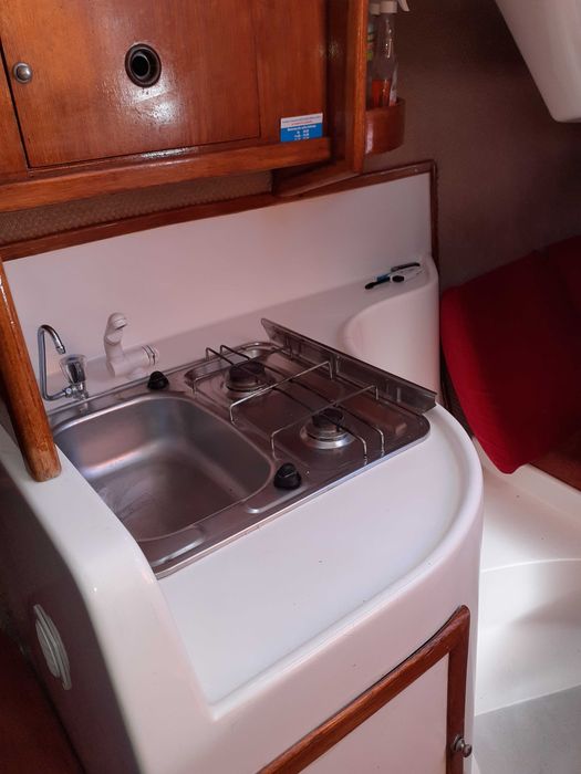 Sprzedam jacht żaglowy Twister 800n