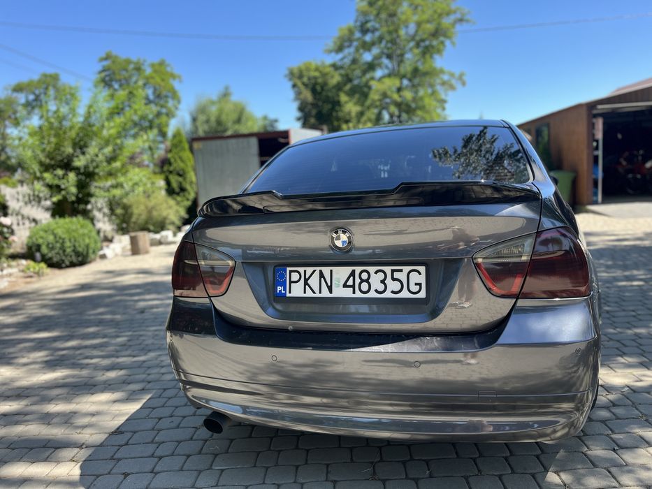 BMW E90 2005 rok
