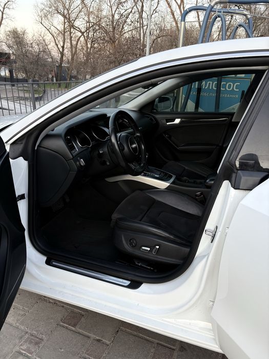 Audi A5 2012 VIN WAUZZZ8TXDA019555 фото оголошення 18 з 20