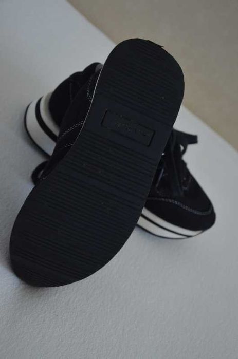 ZARA Kids adidasy buty sportowe dziewczęce trampki jak nowe 30 18,5 cm