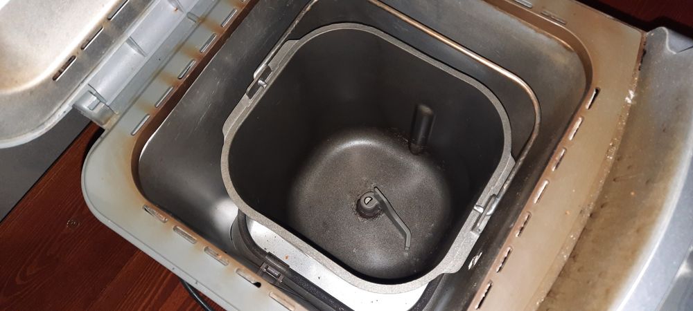 Хлібопіч LG в гарному стані