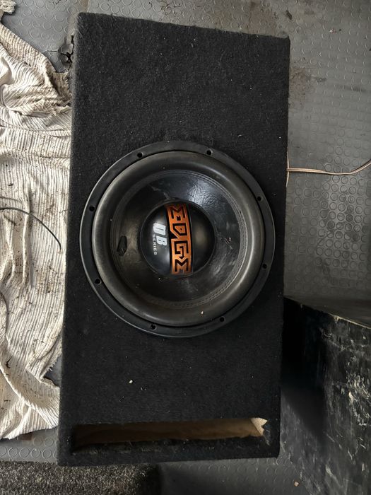 Продам Саб-Сабуфер В машину на 1300W