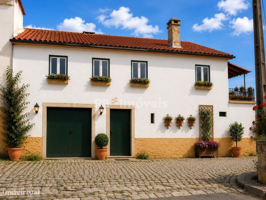Moradia T3 c/ Garagem e Terraço, em Campelo, Figueiró dos Vinhos