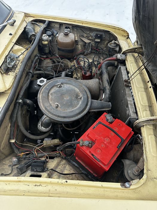 Жигулі ваз 2106.