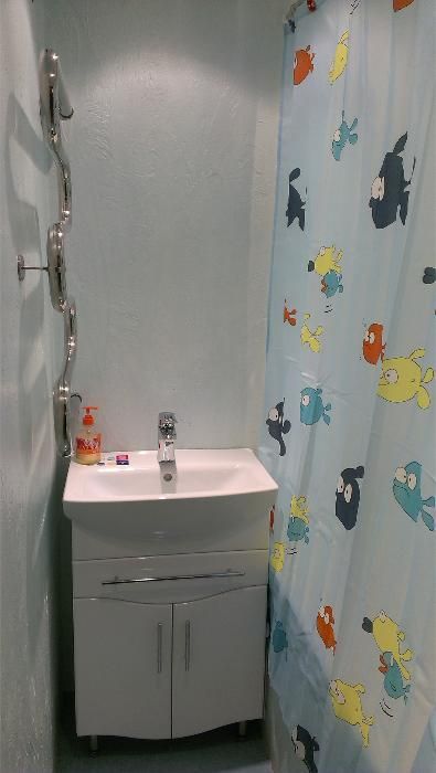 Однокомнатная квартира, ночь /неделя,низкий этаж, рядом метро.