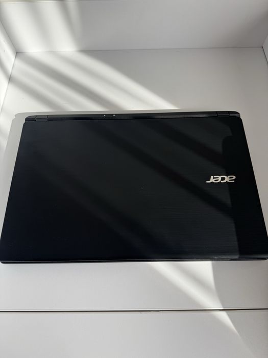 Ноутбук Acer V5 -573 I3 ,12GB